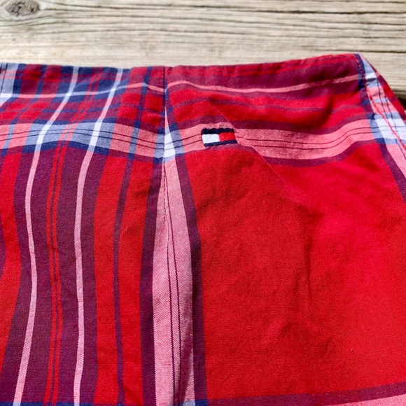 💜 Tommy Hilfiger Plaid Skirt – Size 8 | Classic Prep Style - Picture 6 of 8